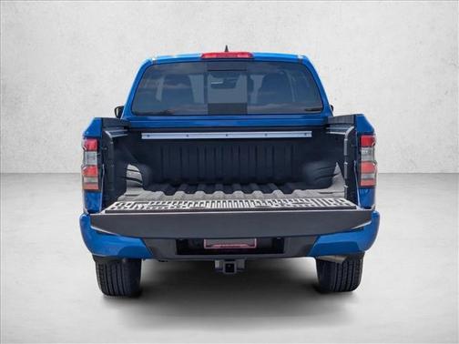 2024 Nissan Frontier SL