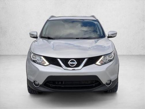 Brilliant Silver 2017 Nissan Rogue Sport SL