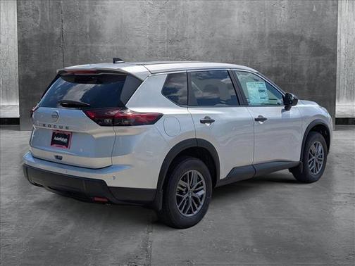 2025 Nissan Rogue S