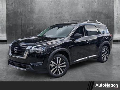 2025 Nissan Pathfinder Platinum FWD