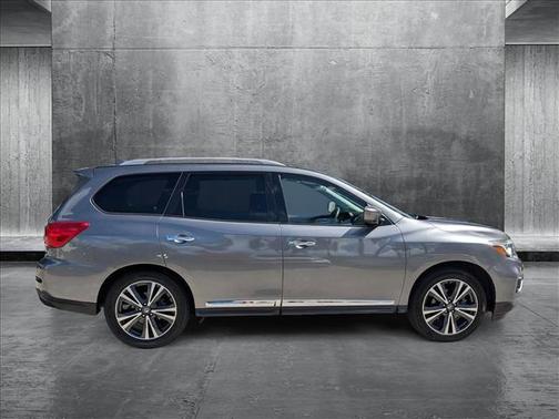 2020 Nissan Pathfinder Platinum 2WD