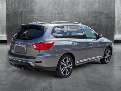 2020 Nissan Pathfinder Platinum 2WD