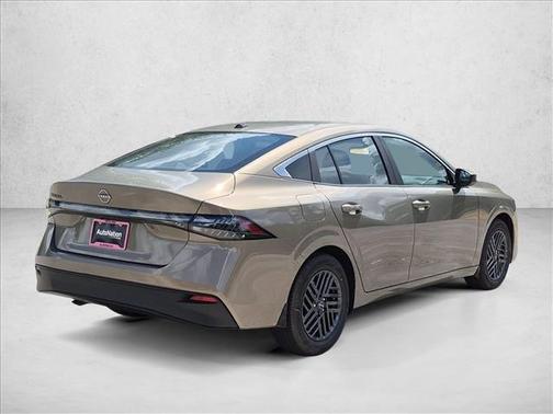 Imperial Bronze 2027 Nissan Sentra SV
