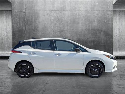 2025 Nissan Leaf SV PLUS