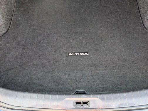 Deep Blue Pearl 2020 Nissan Altima SR FWD