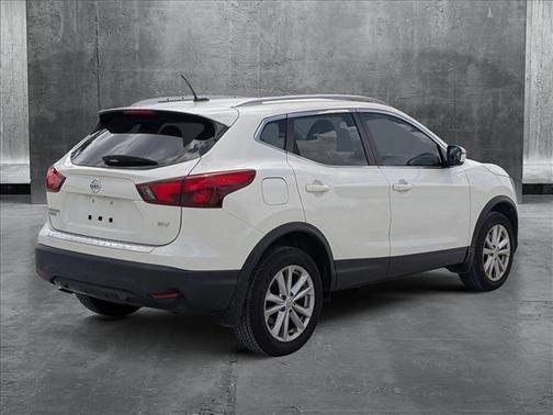 2018 Nissan Rogue Sport SV