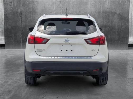 2018 Nissan Rogue Sport SV