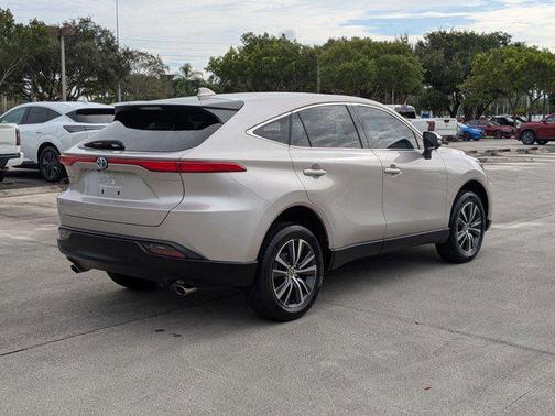 2023 Toyota Venza LE