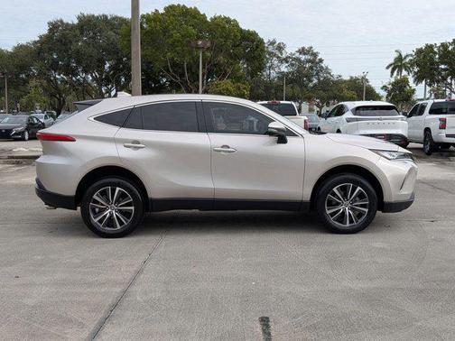 2023 Toyota Venza LE