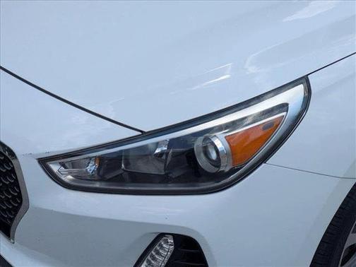 2020 Hyundai Elantra GT Base