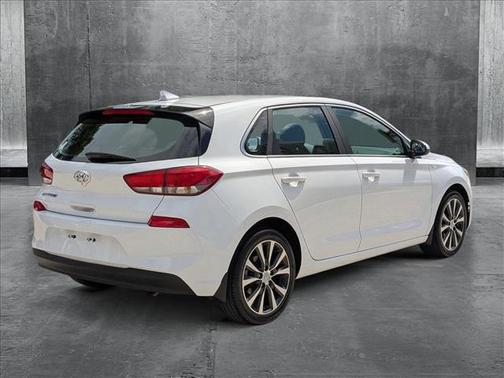 2020 Hyundai Elantra GT Base