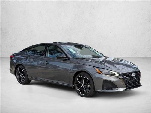 2025 Nissan Altima SR FWD