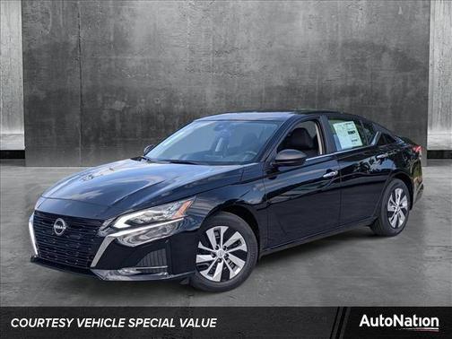 2025 Nissan Altima S FWD