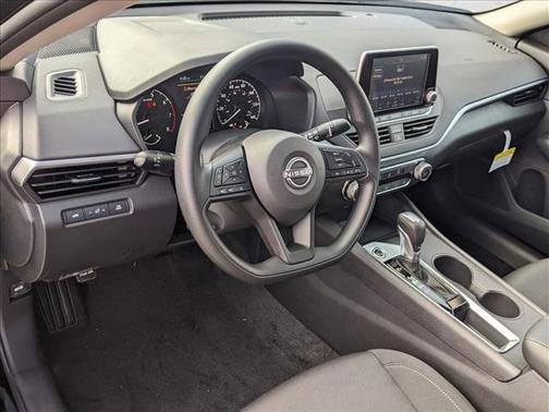 2025 Nissan Altima S FWD