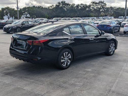 2025 Nissan Altima S FWD