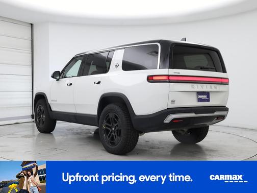 2023 Rivian R1S Adventure Dual-Motor Standard