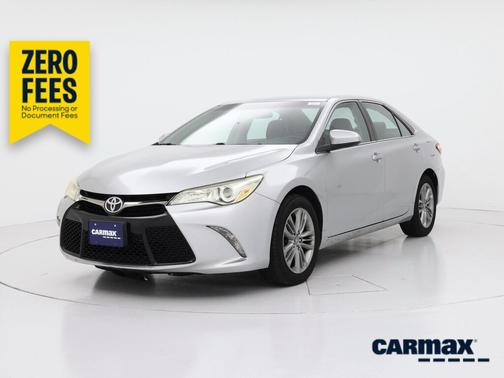 Silver 2017 Toyota Camry SE