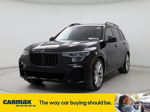 2022 BMW X7 M50i