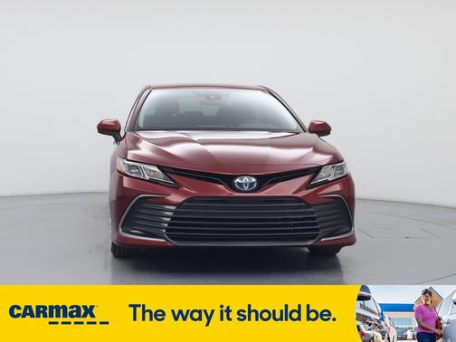 2022 Toyota Camry Hybrid LE