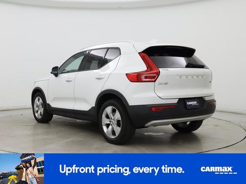 2020 Volvo XC40 T5 Momentum