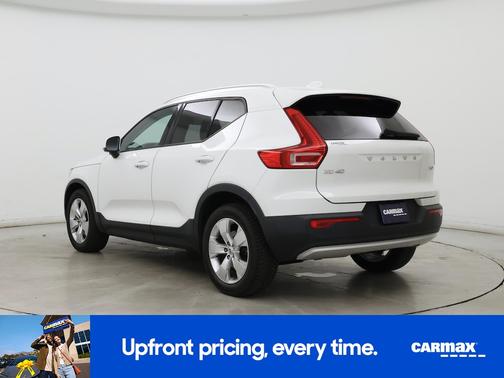 2020 Volvo XC40 T5 Momentum