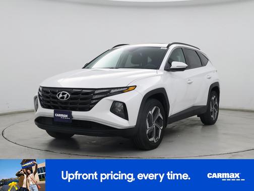 White 2023 Hyundai TUCSON SEL