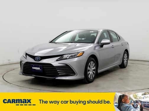 2022 Toyota Camry Hybrid LE