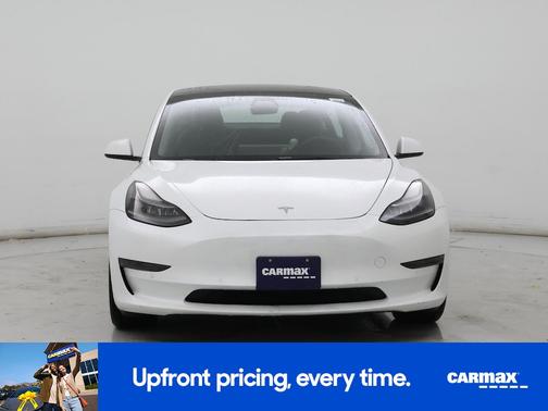 White 2022 Tesla Model 3