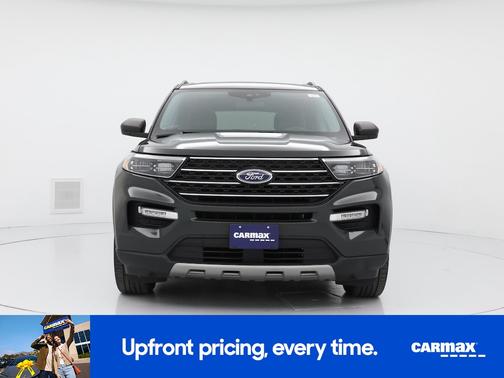Green 2022 Ford Explorer XLT