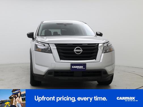 2024 Nissan Pathfinder S