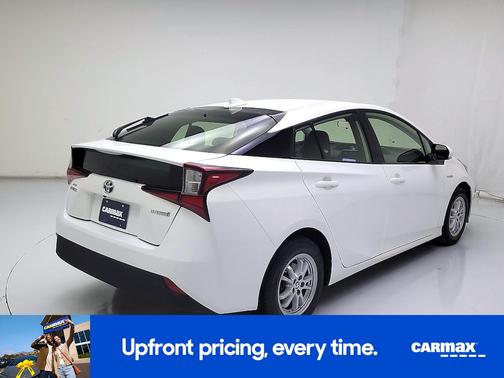 2021 Toyota Prius LE