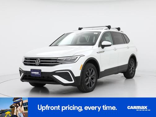 White 2023 Volkswagen Tiguan SE