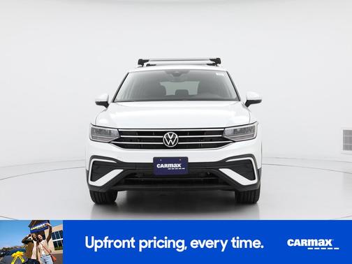 White 2023 Volkswagen Tiguan SE