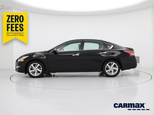 Black 2015 Nissan Altima SV