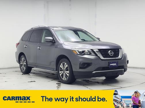 2017 Nissan Pathfinder S