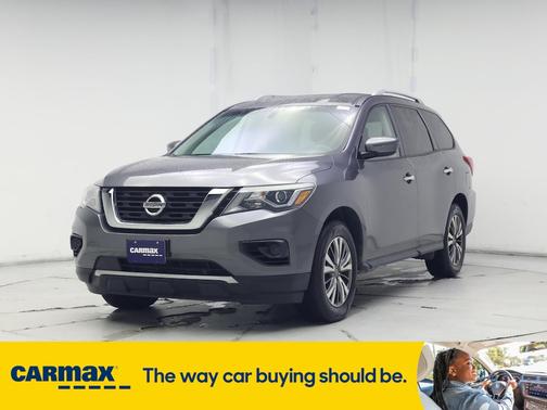 2017 Nissan Pathfinder S