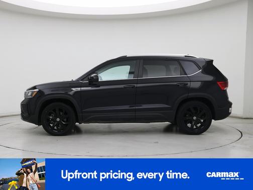 Black 2022 Volkswagen Taos SE
