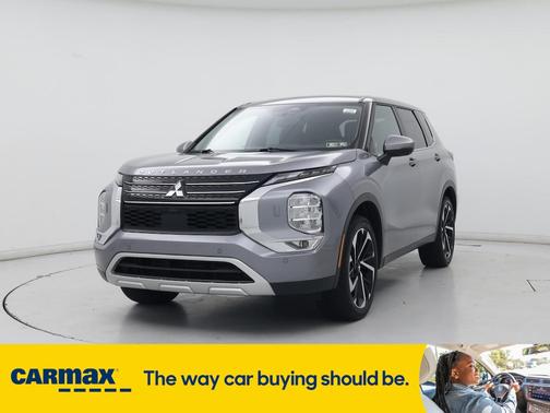 2023 Mitsubishi Outlander SE