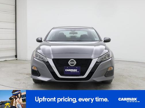 2022 Nissan Altima SV