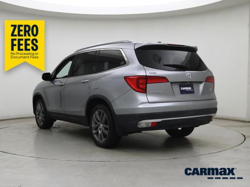 Silver 2017 Honda Pilot Elite