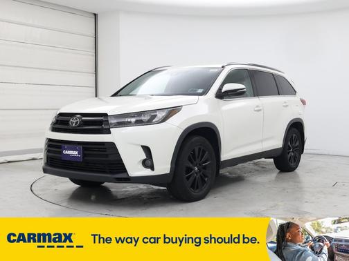 2019 Toyota Highlander SE