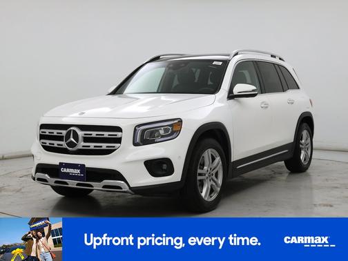 White 2023 Mercedes-Benz GLB 250