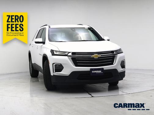 White 2023 Chevrolet Traverse LT Cloth
