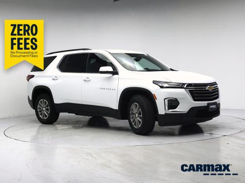 White 2023 Chevrolet Traverse LT Cloth