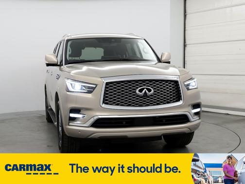 2023 INFINITI QX80 Luxe