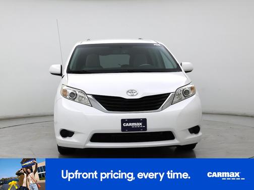 2014 Toyota Sienna LE