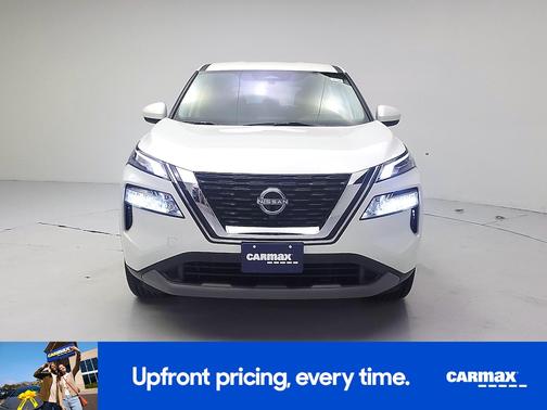 White 2023 Nissan Rogue SV