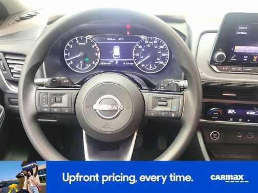 White 2023 Nissan Rogue SV