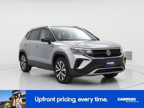 Silver 2023 Volkswagen Taos SE