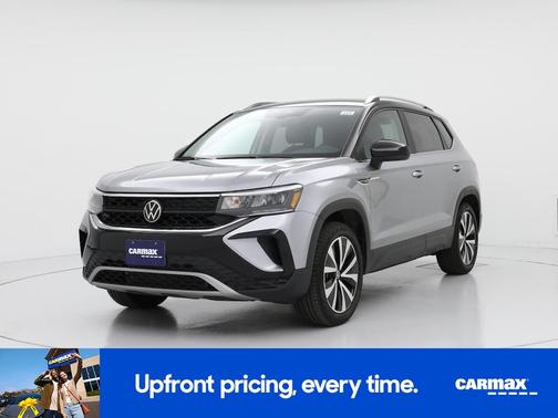 Silver 2023 Volkswagen Taos SE